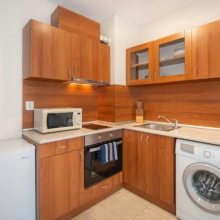 Stylish In Karolina * Sunny Beach