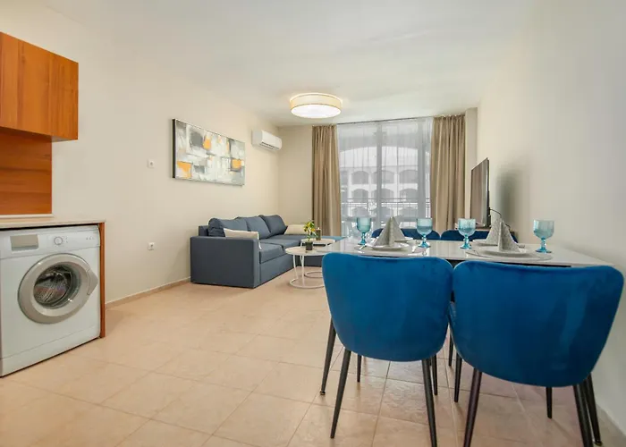 Stylish In Karolina * Слънчев бряг